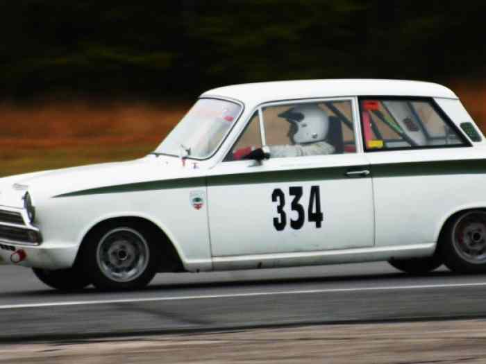 FORD CORTINA LOTUS MK1 4