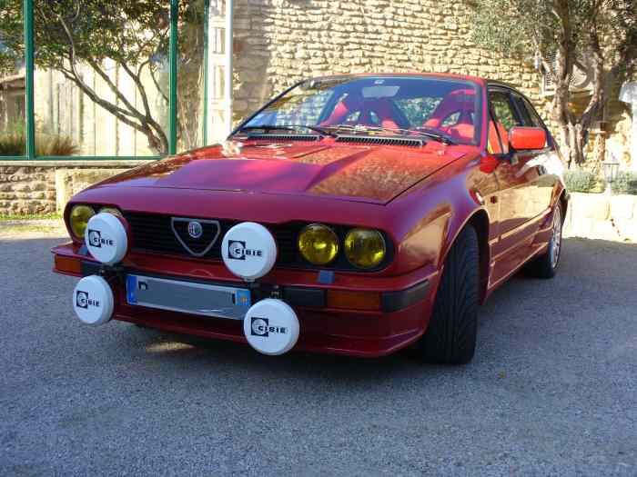 Alfa-Roméo GTV6