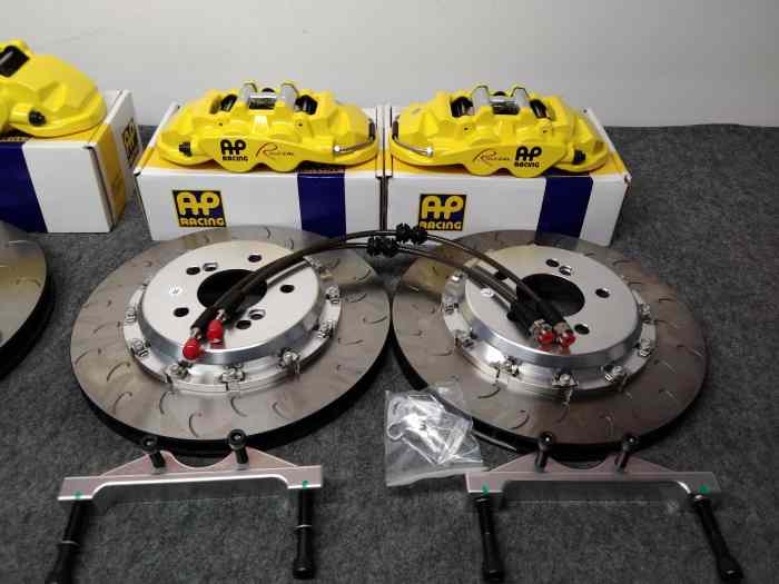 Kits Freinage AP RACING RADICAL AV+AR pour BMW M3 tous modeles. 2