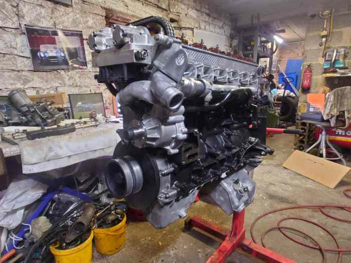 Moteur bmw S54b32 refait à neuf+diverses piècess 3