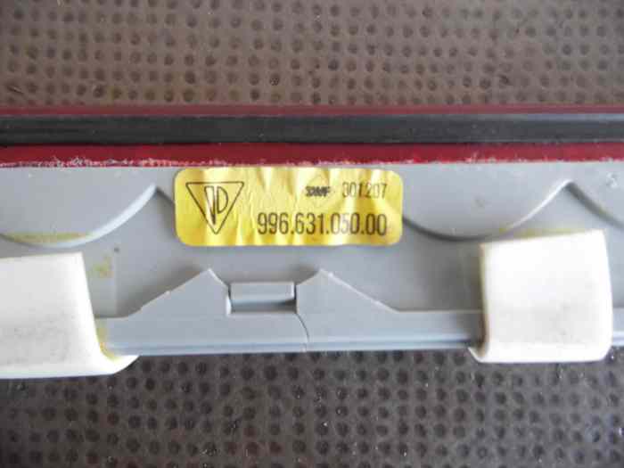 3ème FEU STOP 99663105000 PORSCHE 996 4