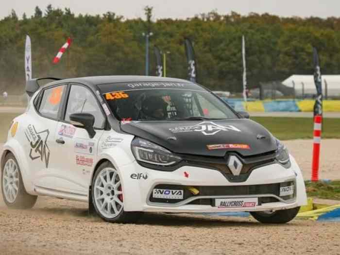 Renault Clio 4 maxi f2000