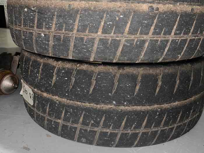 Lot Pneus Michelin 20/65 -18 4