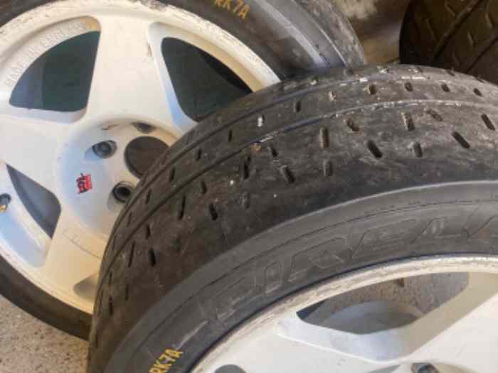 Pneus Pirelli 215/45/17 2