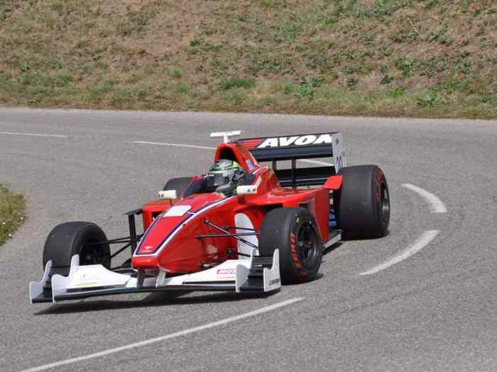 Lola 99/50 f 3000 3