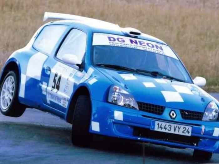 Clio maxi f2000