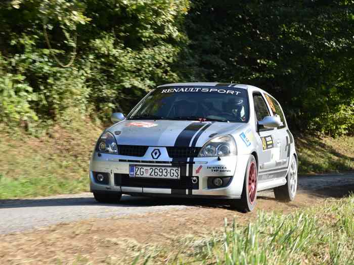 Renault Clio 172 RS, rally car for sale 5