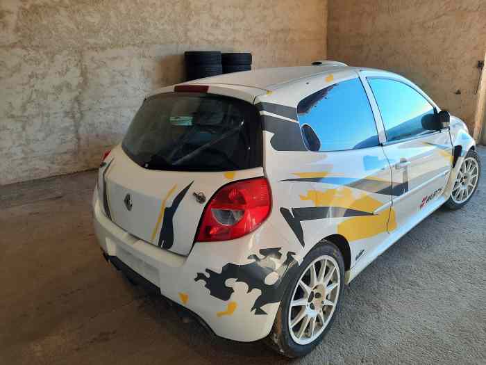 CLIO R3 MAXI 250CV 1