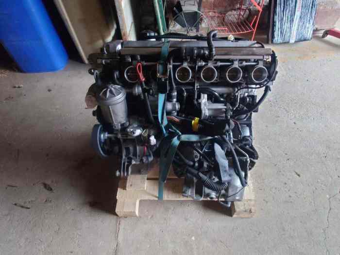 Moteur bmw S54b32 refait à neuf+divers...