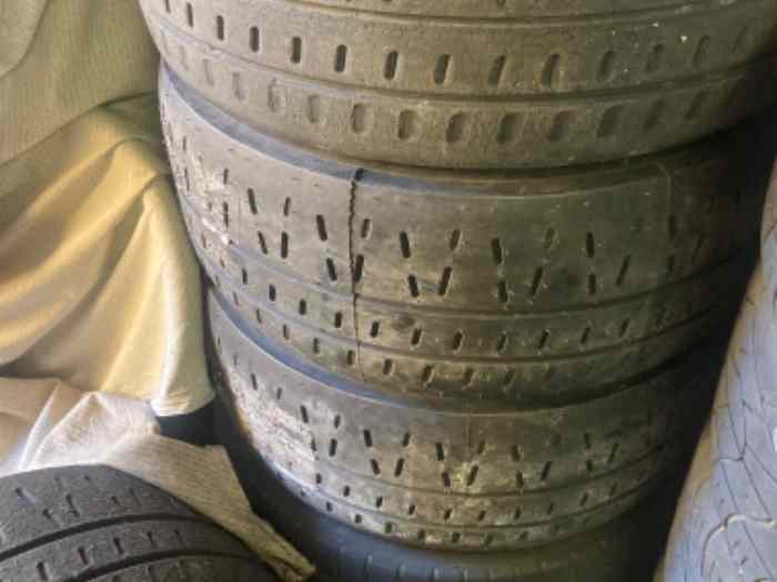 Pneus Pirelli 215/45/17