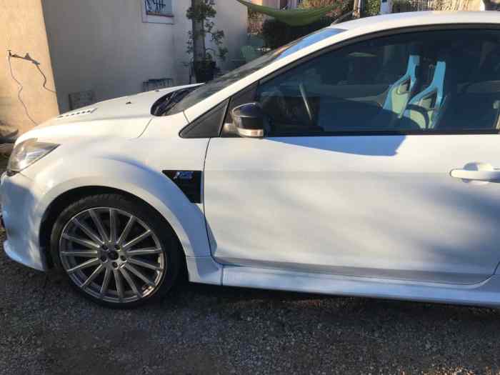 Ford focus RS mk2 305ch 1