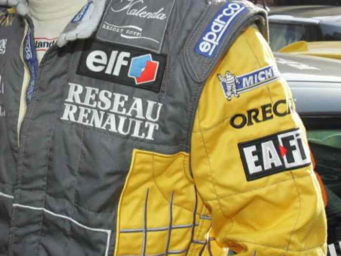 Recherche combinaison Renault sport