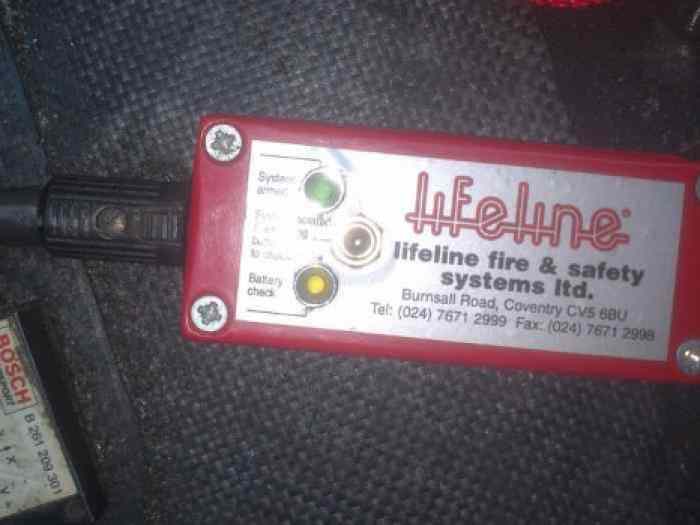 Recherche boîtier Lifeline - pièces et voitures de course à vendre, de ...