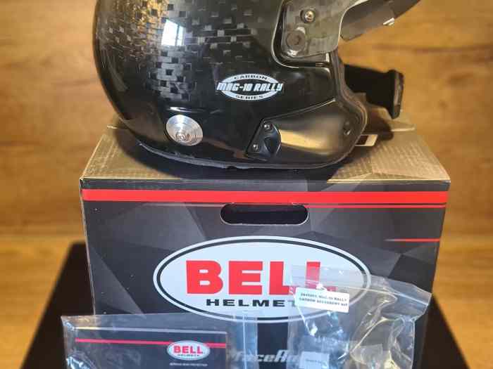 Casque Bell carbone 1