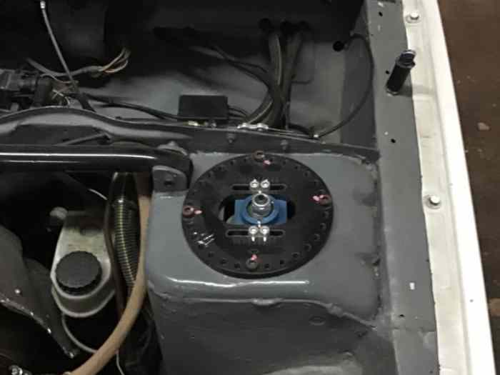R11 f2000 avec carte grise 2