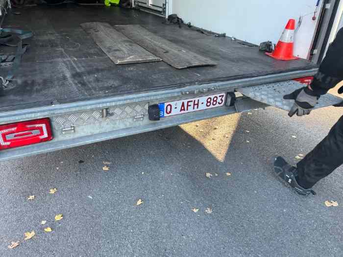 Remorque fermée pour voiture à vendre 4