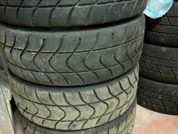 Vends pneus pirelli re7 14pouce