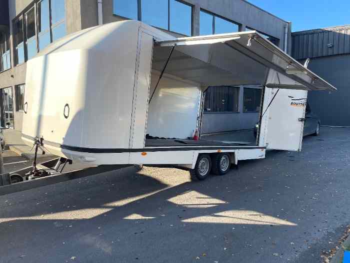 Remorque fermée pour voiture à vendre 1