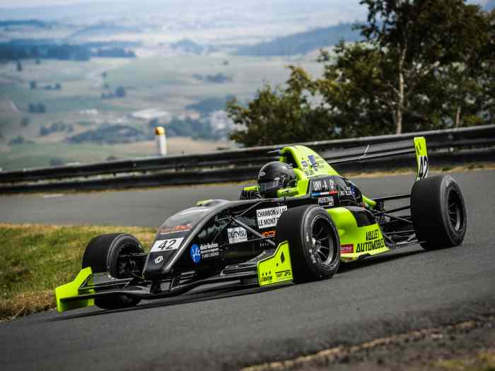 FORMULE RENAULT 2.0 2013