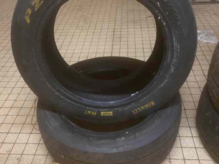 Lot 14 pneus Pirelli 15 3
