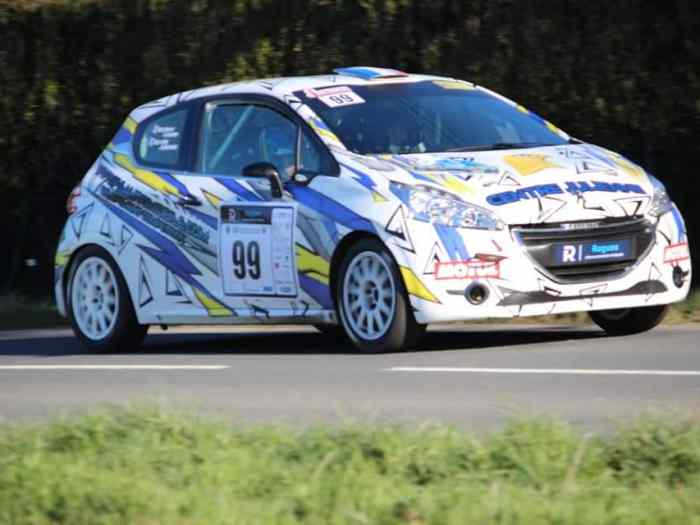 PEUGEOT 208 R2 EVO RÉSERVÉ 1