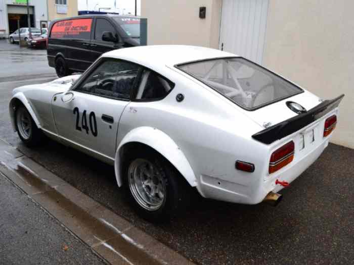 Datsun 240Z course circuit compétition ZG 4