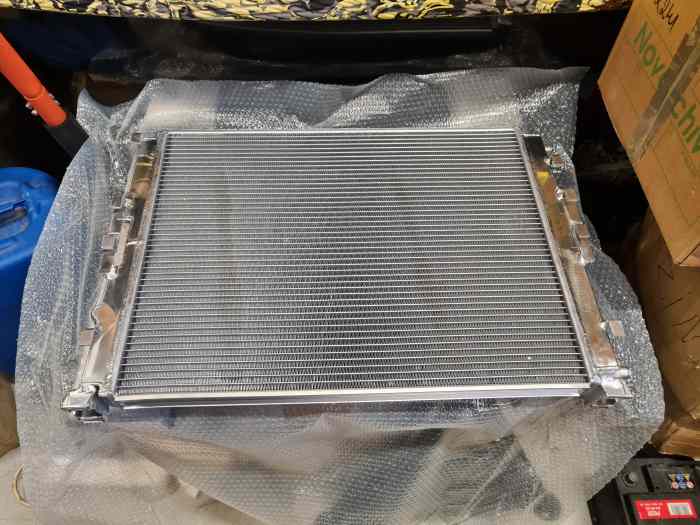 Radiateur Aluminium Renault Megane 2 RS 1