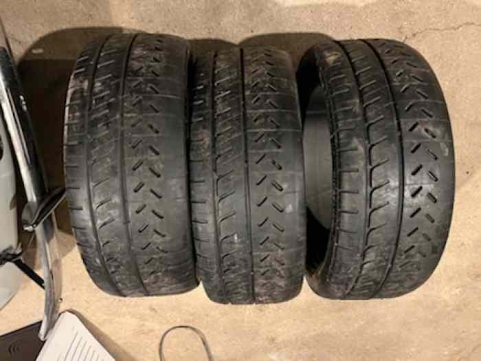 PNEUS MICHELIN NEUFS 20/65/18 0