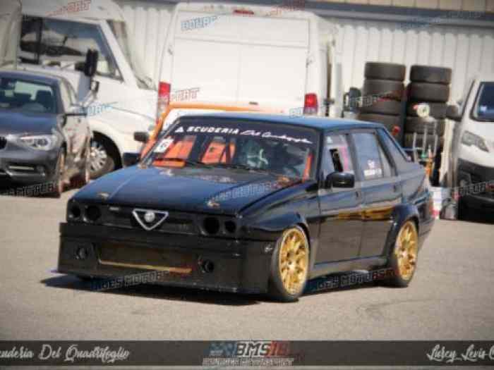 Alfa Romeo 75 3.0L V6 24V - Piste 2