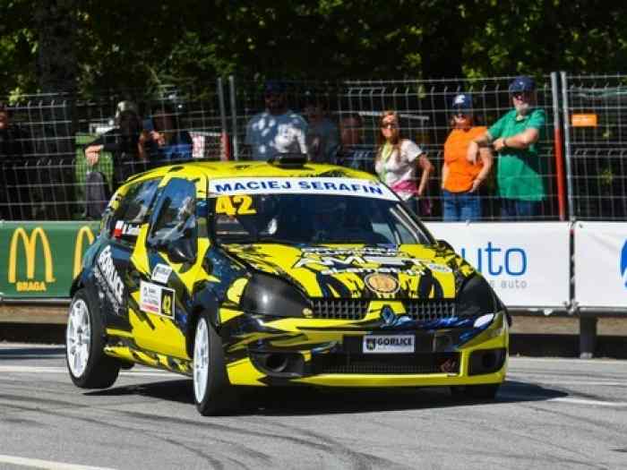 Renault Clio Sport 285HP 1