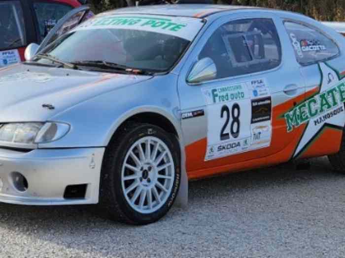 Megane maxi f2000 5