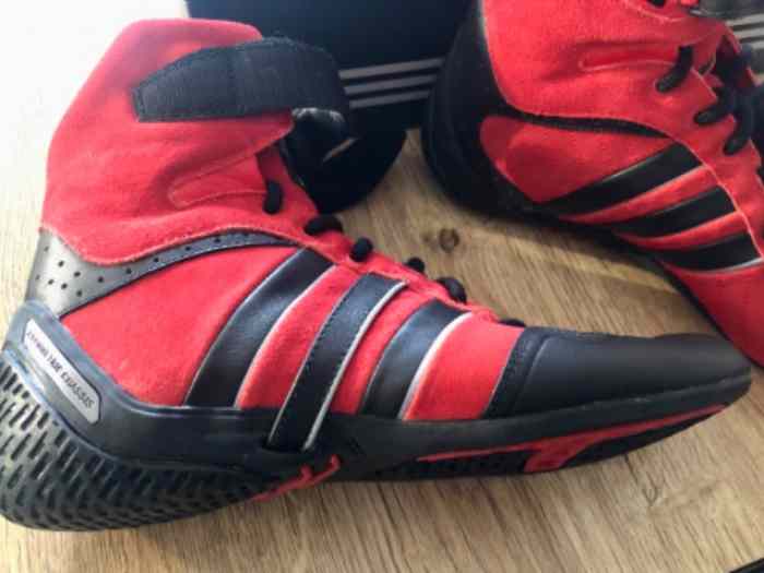 Bottines adidas FIA neuve