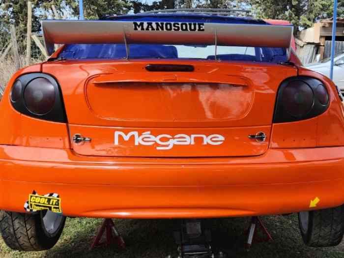 Megane maxi f2000 4