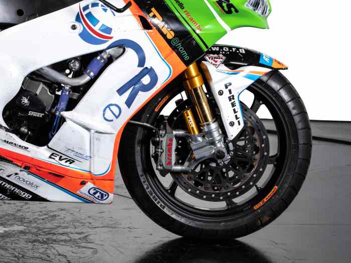 KAWASAKI ZX-10RR OFFICIEL SBK TEAM GRILLINI 2017 3