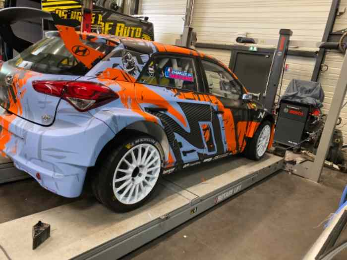 Hyundai i20 r5 evo3 3