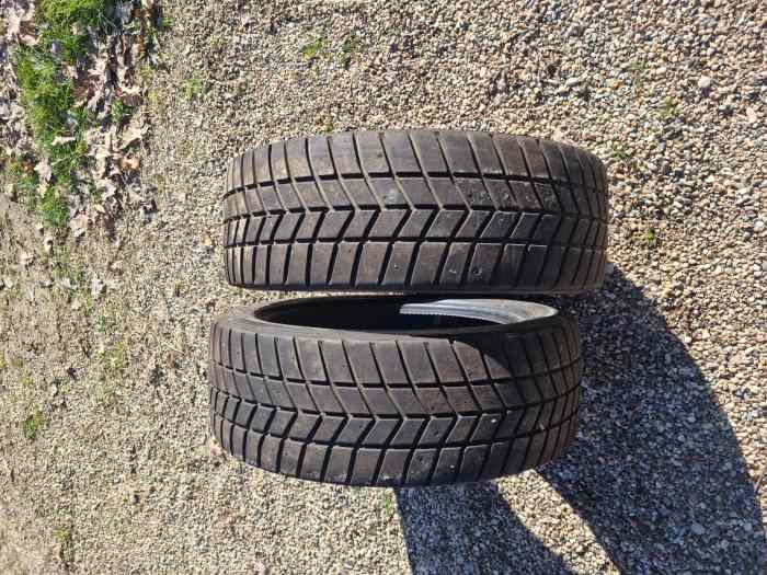 Pneus pluie Hankook 180/60/16