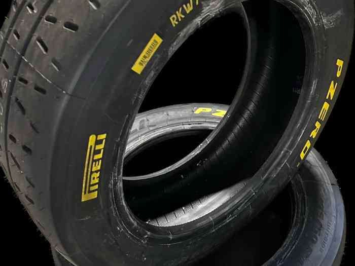 Vends Pirelli 19/58/15 Neuf et occasio...