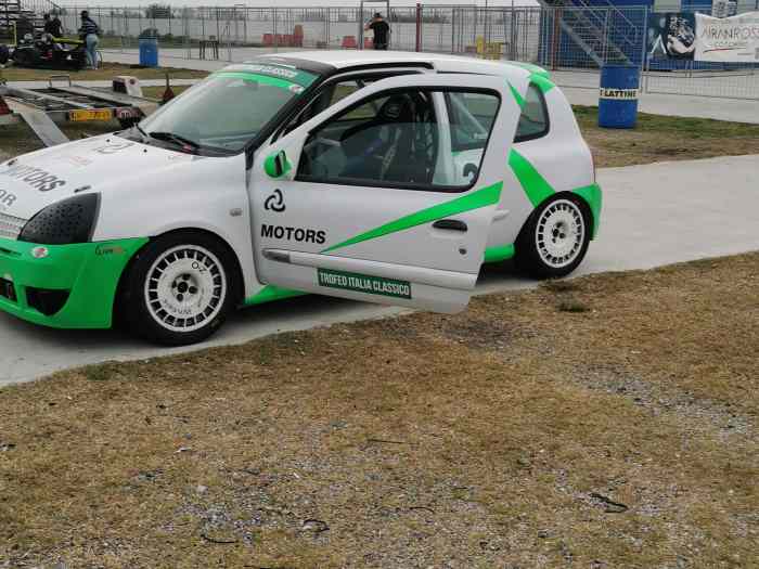 Renault clio cup 2 0