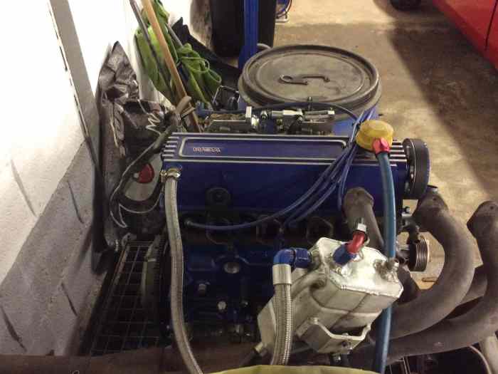 Moteur Ford escort 8 soupapes 2400cc 2