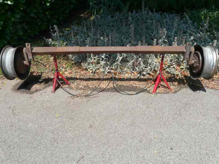 Essieu remorque RTN 1600 kgs.