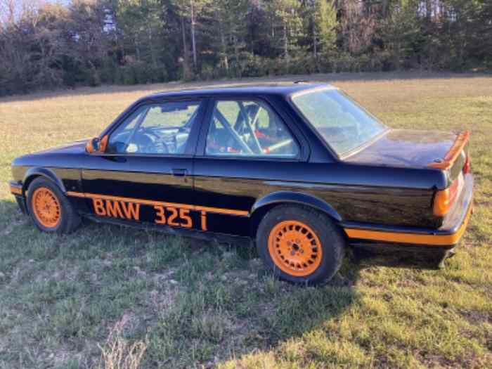 BMW 325i e30 coupe 2
