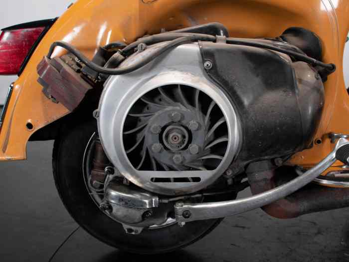PIAGGIO VESPA RALLY 200 1973 5