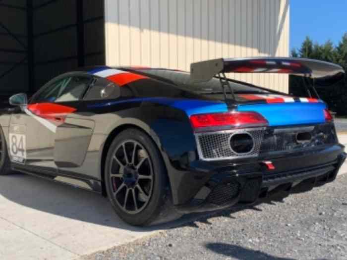 Audi R8 LMS GT4 4