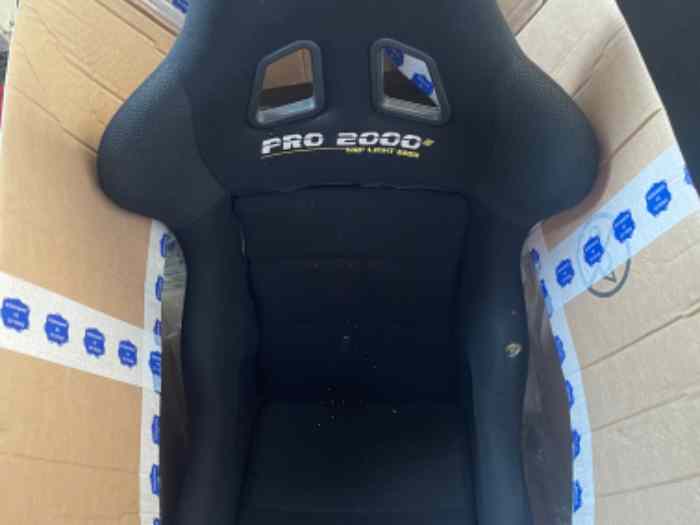 Sparco pro 2000 et harnais gt2i 0