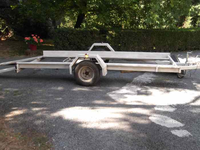 Remorque porte voiture plateau 1400 kg 2