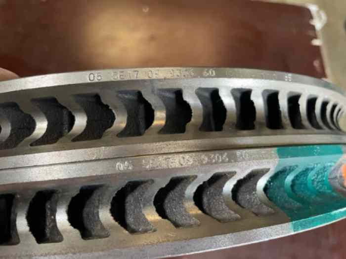 Jeu de disques Brembo 355x32 S2000 2