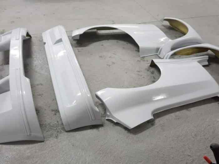 KIT CARROCERIA RENAULT CLIO MAXI 5