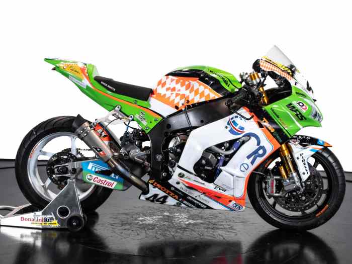 KAWASAKI ZX-10RR OFFICIEL SBK TEAM GRILLINI 2017 1