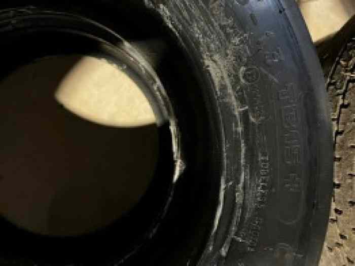2 pneus neufs 13 pouces tb15+ – photo 2 sur 2