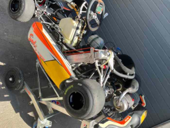 Vend Karting 125 ou échange 2